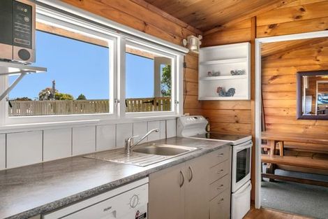 Photo of property in 33 Sunset Street, Hilltop, Taupo, 3330