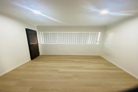 Photo of property in 136 Everglade Drive, Totara Heights, Auckland, 2105
