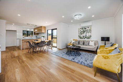 Photo of property in 16c Friesian Drive, Mangere, Auckland, 2022