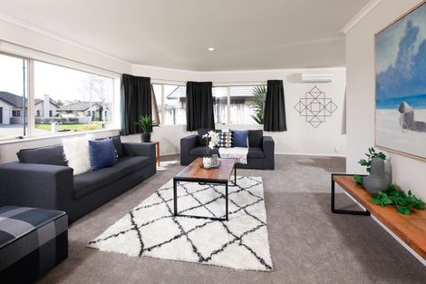 Photo of property in 4 Holford Place, Huntington, Hamilton, 3210