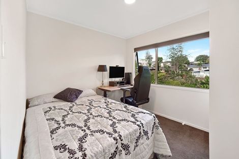 Photo of property in 23 Cedar Heights Avenue, Massey, Auckland, 0614