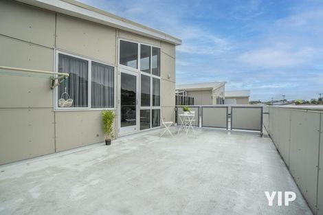 Photo of property in 5/9 Broderick Road, Johnsonville, Wellington, 6037