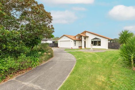 Photo of property in 21 Kanawa Street, Waikanae, 5036