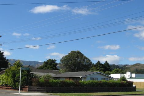 Photo of property in 95a Martin Street, Wallaceville, Upper Hutt, 5018