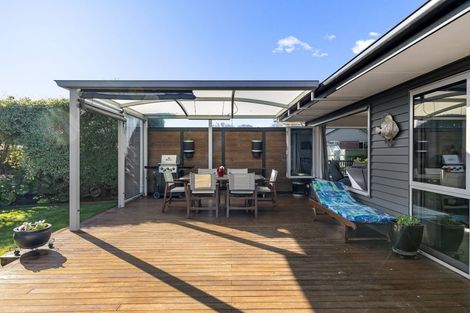 Photo of property in 320 Pages Road, Wainoni, Christchurch, 8061