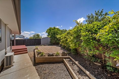 Photo of property in 2/65 Kuaka Crescent, Bromley, Christchurch, 8062