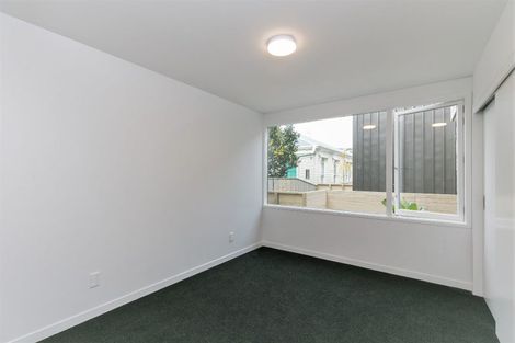 Photo of property in 74u7 Derwent Street, Island Bay, Wellington, 6023