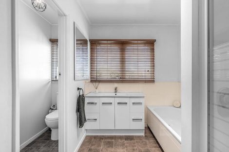 Photo of property in 30 Cruickshank Crescent, Rosedale, Invercargill, 9810