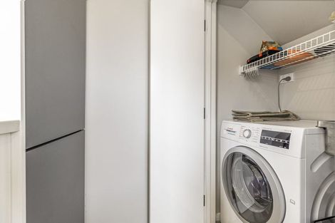 Photo of property in 52 Koro Lane, Mangere Bridge, Auckland, 2022