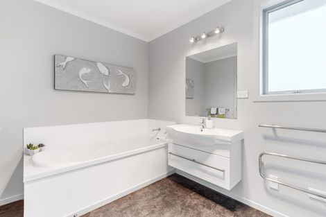 Photo of property in 23 Grandvista Drive, Green Island, Dunedin, 9018