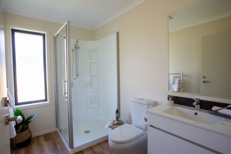 Photo of property in 7 Devon Lane, Carterton, 5713