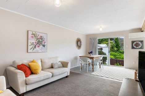 Photo of property in 6b Ely Grove, Wainuiomata, Lower Hutt, 5014