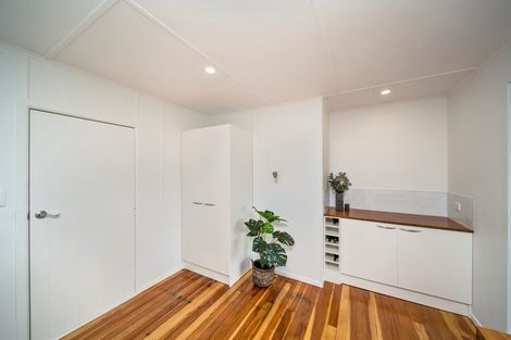 Photo of property in 5 Surrey Street, Stratford, 4332