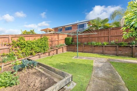 Photo of property in 15 Highbury Place, Nawton, Hamilton, 3200