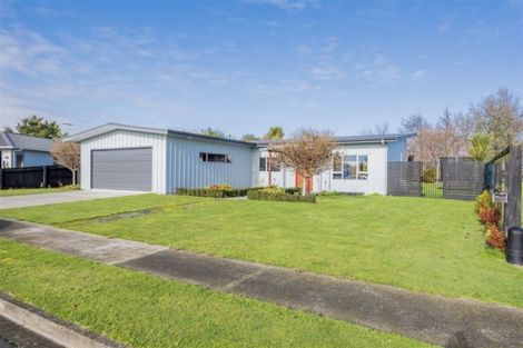 Photo of property in 54 Easton Way, Levin, 5510