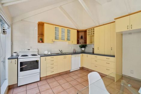 Photo of property in 8 Guinness Crescent, Ilam, Christchurch, 8041