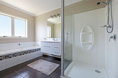 Photo of property in 18 Lowry Place, Frimley, Hastings, 4120