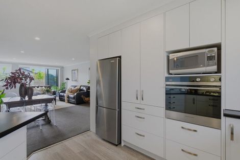 Photo of property in Waterview Estate, 28/4 Greystone Place, Omokoroa, 3114