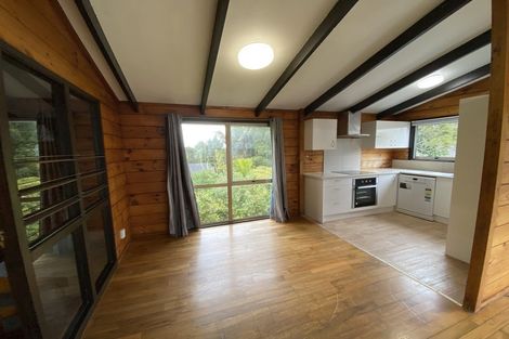 Photo of property in 26 Seaview Road, Glenfield, Auckland, 0629