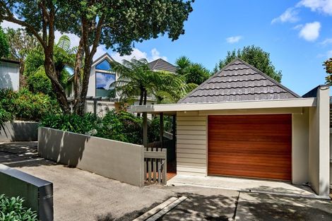 Photo of property in 8 Cheviot Road, Lowry Bay, Lower Hutt, 5013