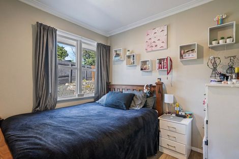 Photo of property in 31 Kawiu Road, Levin, 5510