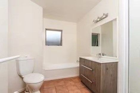 Photo of property in 17 Jelicich Court, Henderson, Auckland, 0612