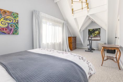 Photo of property in 40 Postgate Drive, Whitby, Porirua, 5024