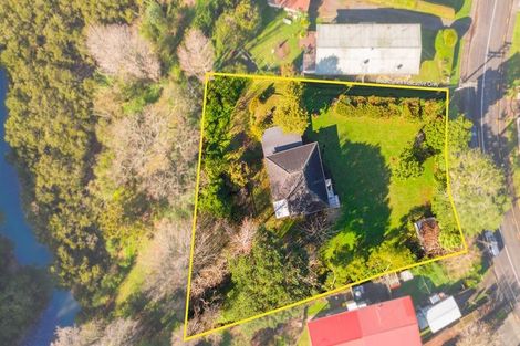 Photo of property in 22 Lowtherhurst Road, Massey, Auckland, 0614