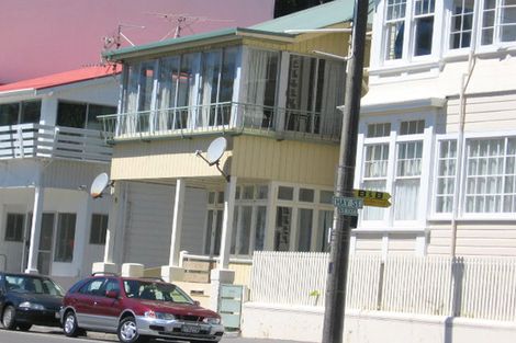 Photo of property in 242 Oriental Parade, Oriental Bay, Wellington, 6011
