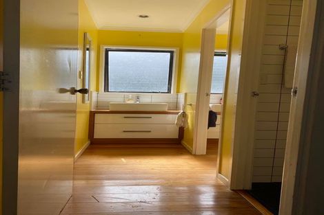 Photo of property in 72a Borich Road, Sunnyvale, Auckland, 0612