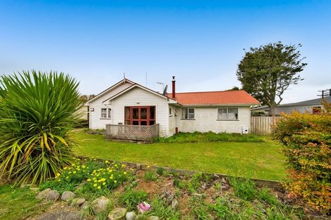 Photo of property in 152 Miranda Street, Stratford, 4332