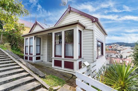 Photo of property in 1 Haddon Place, Dunedin Central, Dunedin, 9016