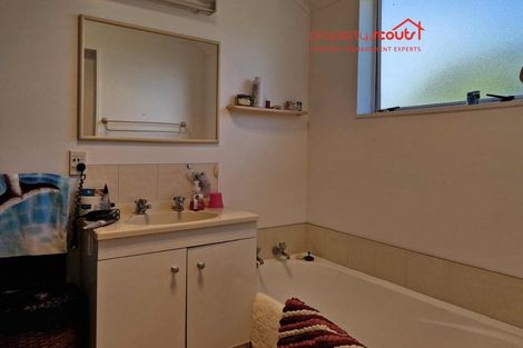 Photo of property in 9 Fantome Place, Whalers Gate, New Plymouth, 4310