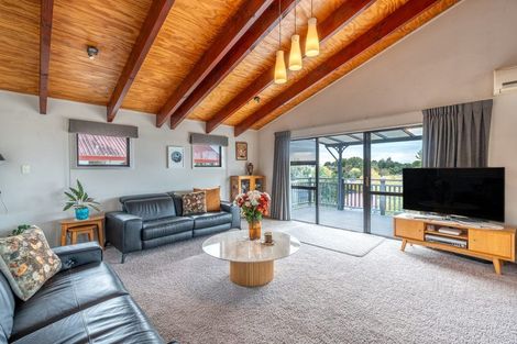 Photo of property in 13 Houhere Place, Pukete, Hamilton, 3200