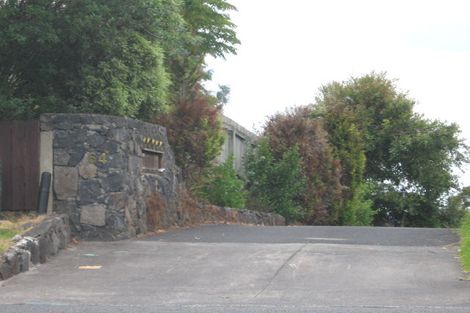 Photo of property in 1/66 Seaview Road, Glenfield, Auckland, 0629