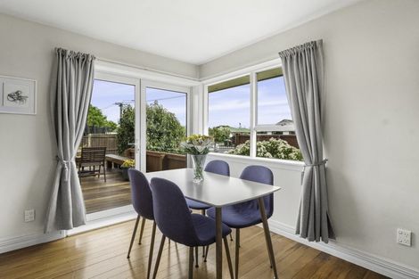 Photo of property in 82 Farquhars Road, Redwood, Christchurch, 8051