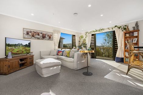 Photo of property in 224 Alec Craig Way, Gulf Harbour, Whangaparaoa, 0930