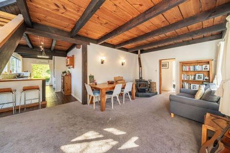 Photo of property in 246 Plateau Road, Te Marua, Upper Hutt, 5018