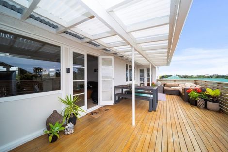 Photo of property in 191 Tukapa Street, Westown, New Plymouth, 4310