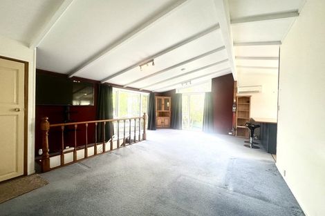 Photo of property in 89 Thurleigh Grove, Karori, Wellington, 6012