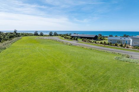 Photo of property in 42 Tama Road, Riversdale Beach, Masterton, 5872