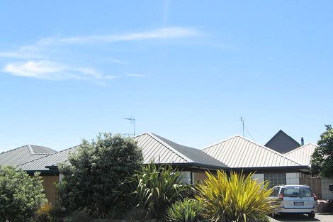 Photo of property in 5 Larnach Street, Waimairi Beach, Christchurch, 8083