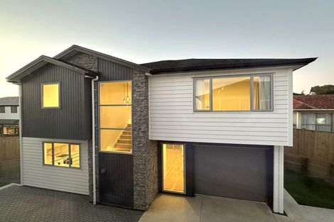 Photo of property in 24 Vanbrugh Place, Bucklands Beach, Auckland, 2014