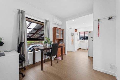 Photo of property in 1/13 Greers Road, Weymouth, Auckland, 2103