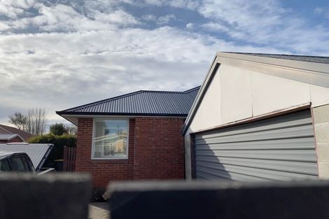 Photo of property in 32 Bevington Street, Avonhead, Christchurch, 8042