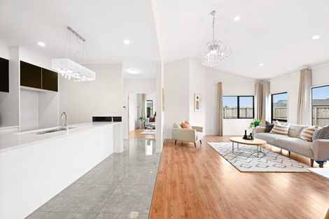 Photo of property in 33 Sirius Crescent, Rototuna North, Hamilton, 3210