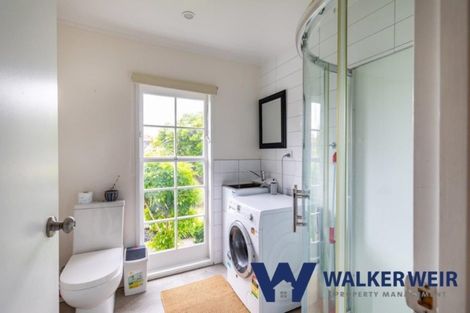 Photo of property in 58 Stanniland Street, Sunnyhills, Auckland, 2010