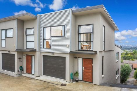 Photo of property in 5/12 Schnapper Rock Road, Schnapper Rock, Auckland, 0632