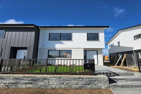 Photo of property in 16 Te Napi Drive, Takanini, 2112