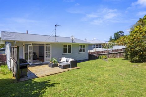 Photo of property in 12 Regent Place, Blagdon, New Plymouth, 4310